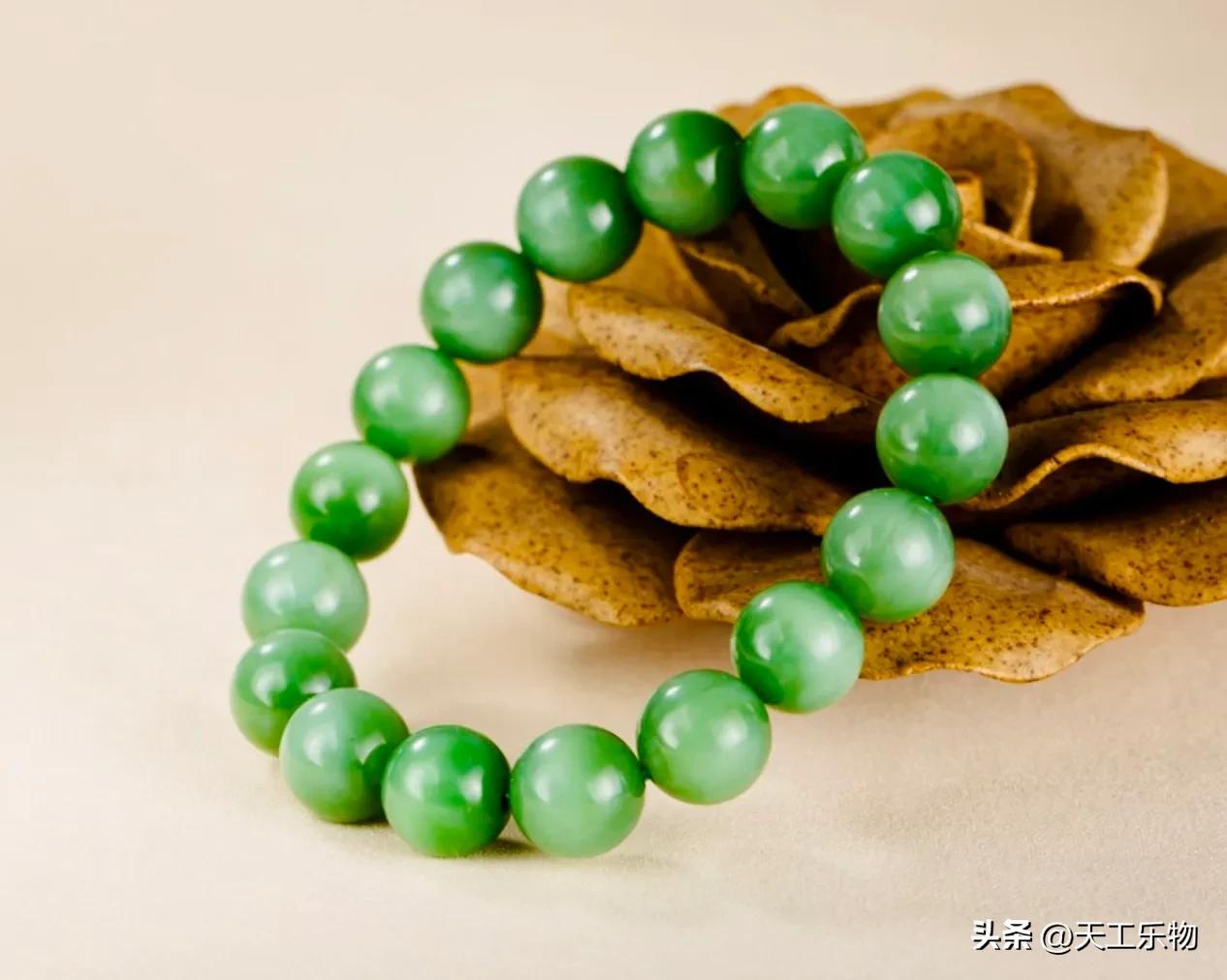 和田玉山料和籽料对比,和田玉山料籽料对比图