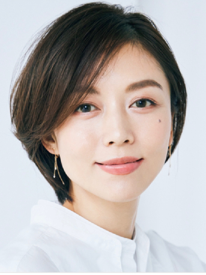 适合脸小女生的发型短发酷过肩,40岁什么样头发减龄又显气质