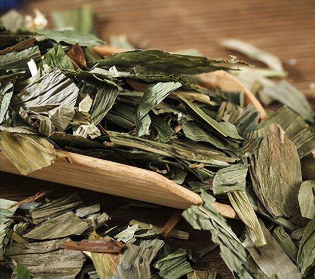 阴囊潮湿，小便黄浊？一个方子，清热祛湿，滋阴敛汗，还你干爽