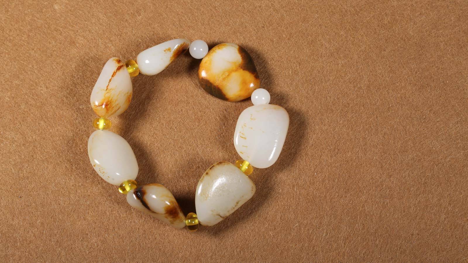 结缘赏丨玉有灵，凝尽人生浮沉