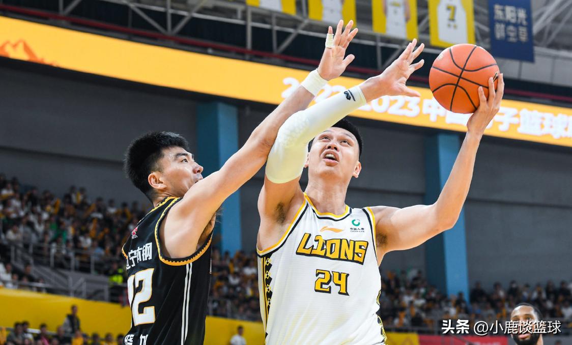 残阵辽篮2比2扳平广厦！两位老将成奇兵，张镇麟狂轰23+7完成救赎