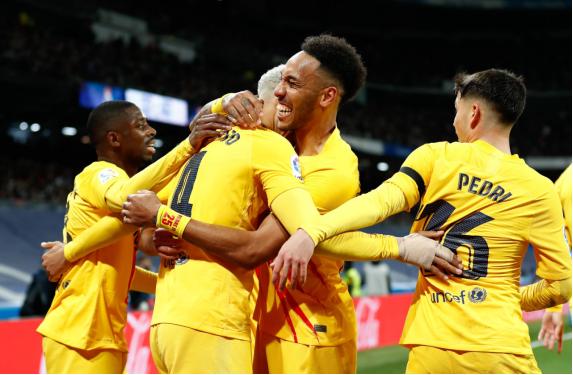 国家德比0-4巴萨攻陷伯纳乌，哈维重建的巴萨重回正轨