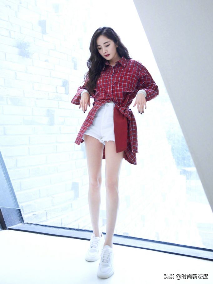 格子元素高级穿法这么搭配挺潮流,日常格子穿搭系列女生必看