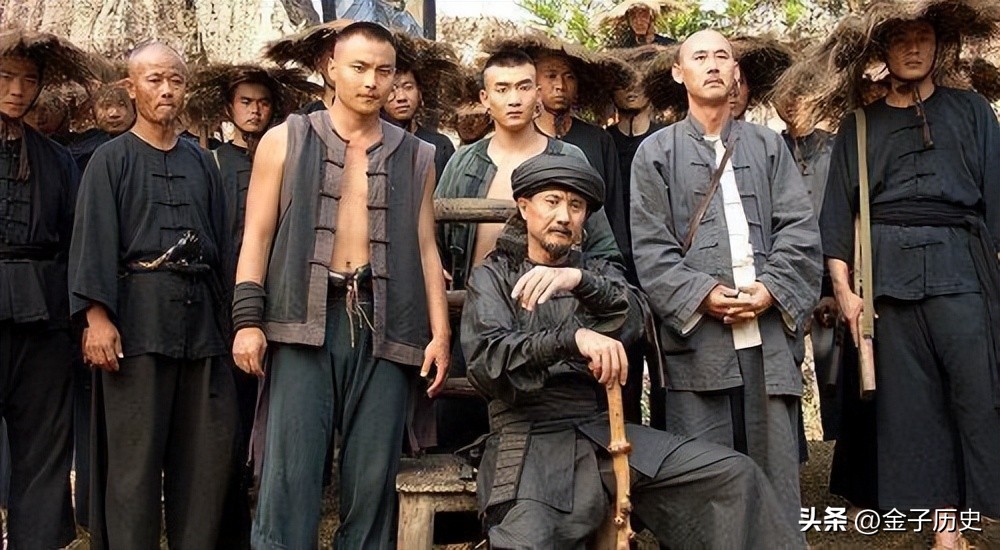 1955年授衔，四野军长拟被授予大校，毛主席很惊讶：他应该是少将