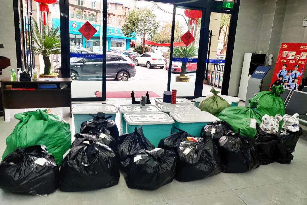 女售货员16个月偷走老板538万块钱,女售货员16个月偷走老板538万