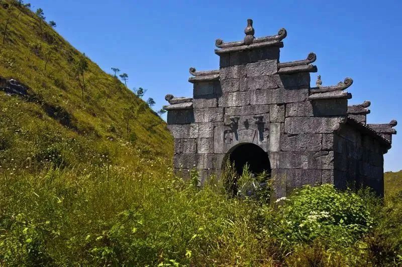 丹霞山阳元石风光,丹霞山那奇妙的景观