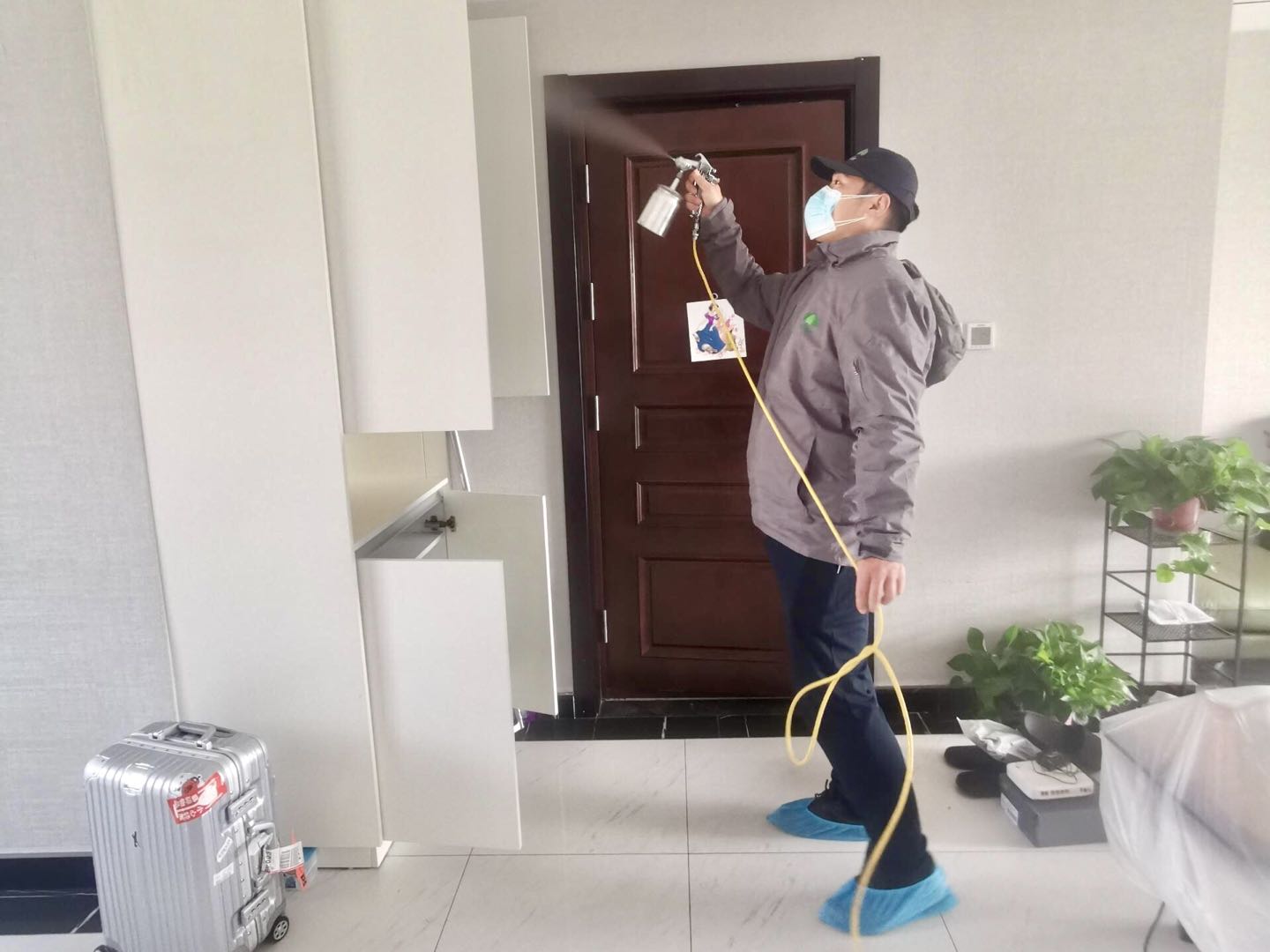 白醋可以去除家具的异味吗,屋内家具有异味怎么处理