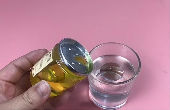 白酒如何辨别真假酱香型,白酒怎么辨别真假粮食酿造