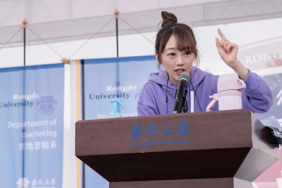 神经青春片诞生记｜专访《表白吧！在毕业前》导演宋晓文