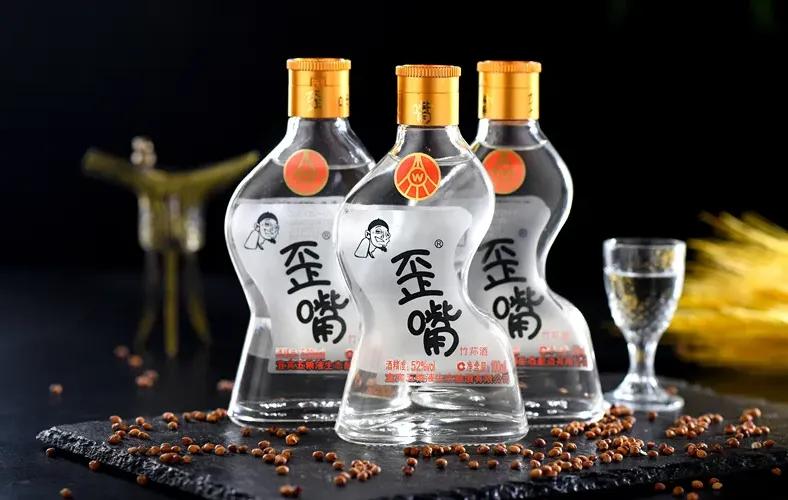 重庆酒桌“怪象”，不仅喜爱“小瓶酒”，还偏爱另外3款