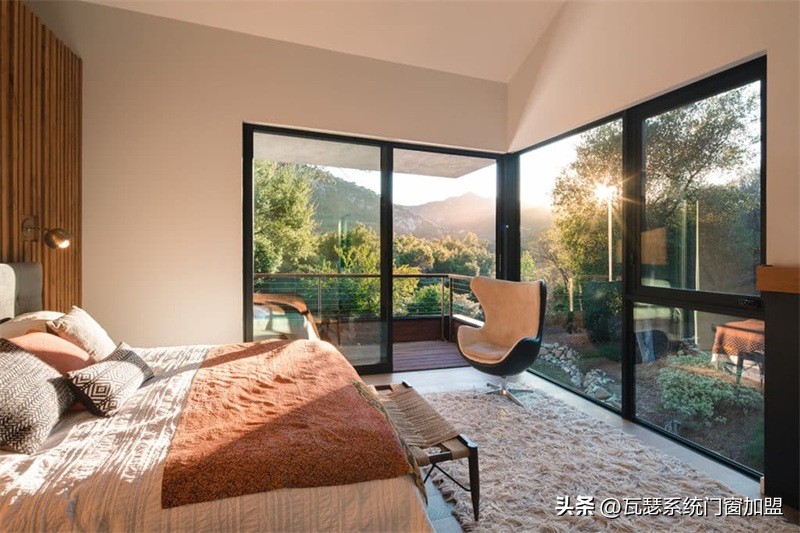 墨瑟系统门窗安装详细教程,瓦瑟门窗安装现场