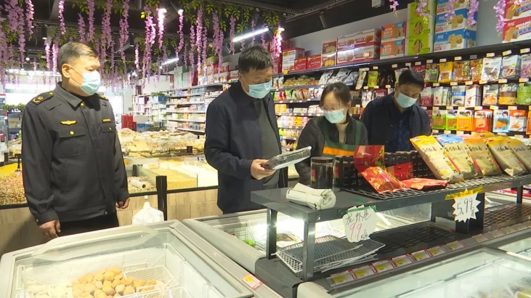 内丘县对市场主体实行防疫“黄红黑牌”警示制度四十家门店被“黄牌警告”