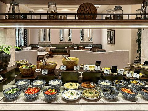 阿联酋丽思卡尔顿,阿联酋野奢帐篷