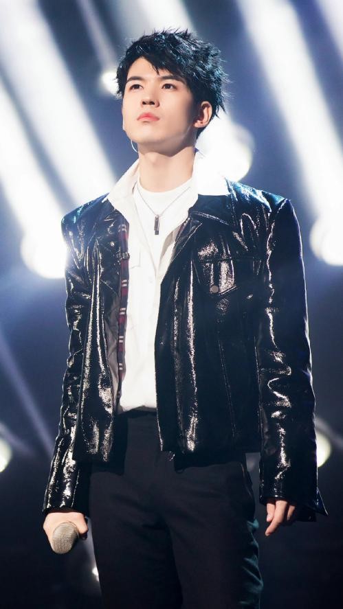 从红极一时到落魄的6位男星,红得快凉得更快的四位男星