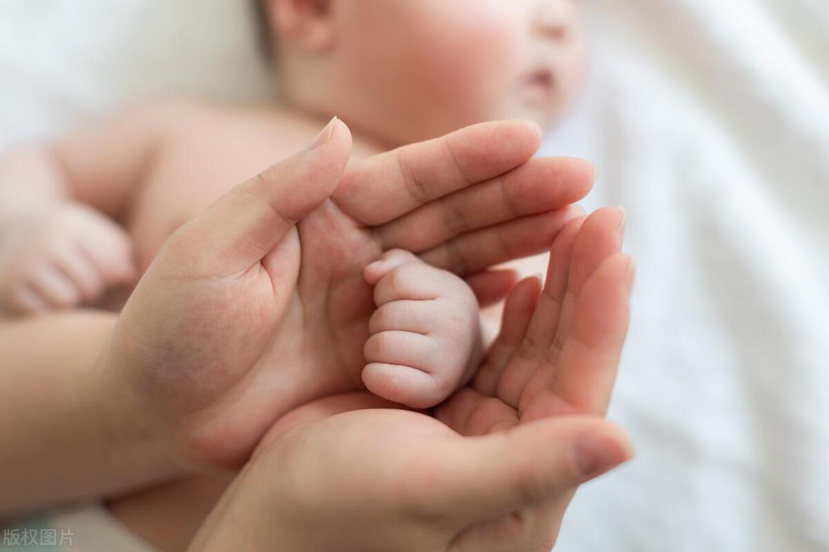 夏天到啦怎样防止宝宝不长痱子,小孩子夏天长痱子怎么办