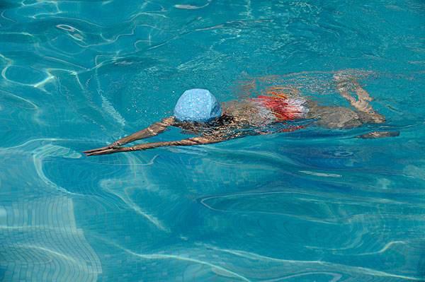 女性来例假不能洗头？妇科专家建议：3件事不能在来例假期间做