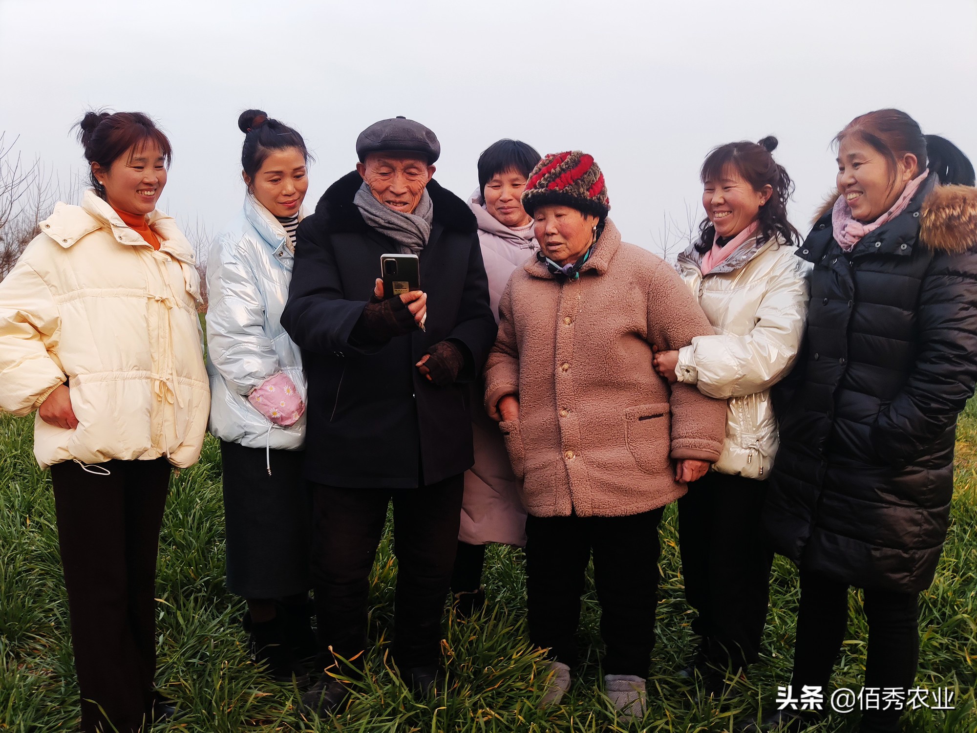 农村养老有压力，专家建议提高养老金，“安徽模式”值得探讨