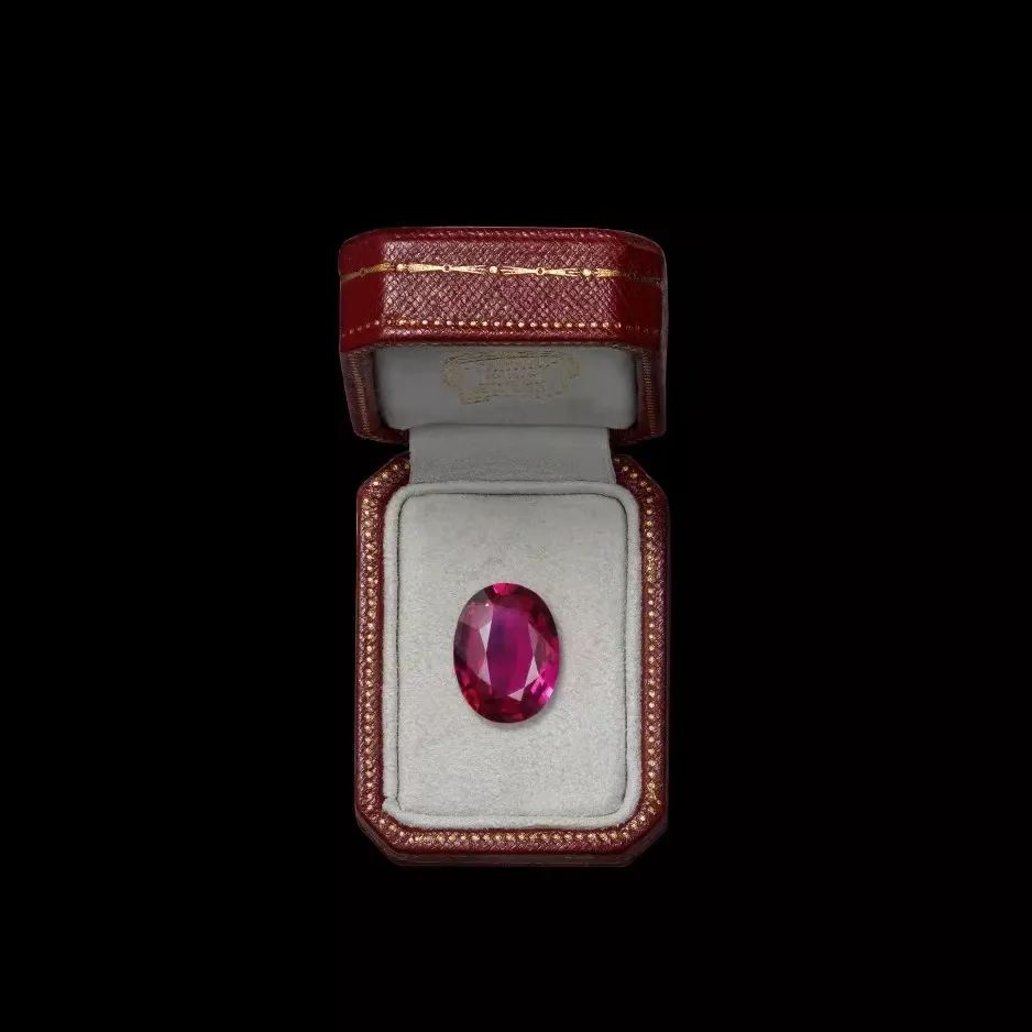 古柏林新定义的CrimsonRed红宝石会比“鸽血红”还贵吗?