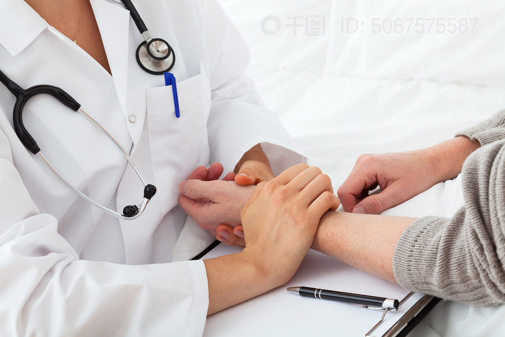 肿瘤变小但是转移了怎么办,乳腺癌术后几年肺转移有什么症状