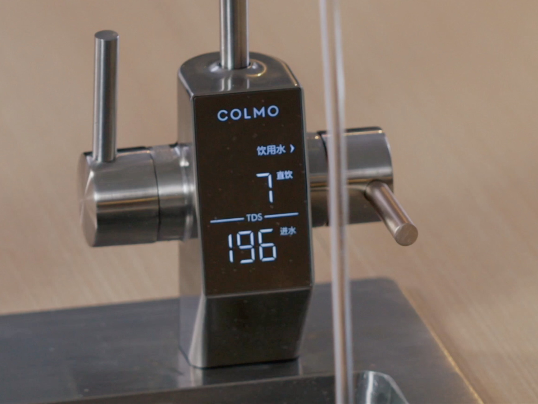 几千和上万的软水机有什么区别,水机优缺点