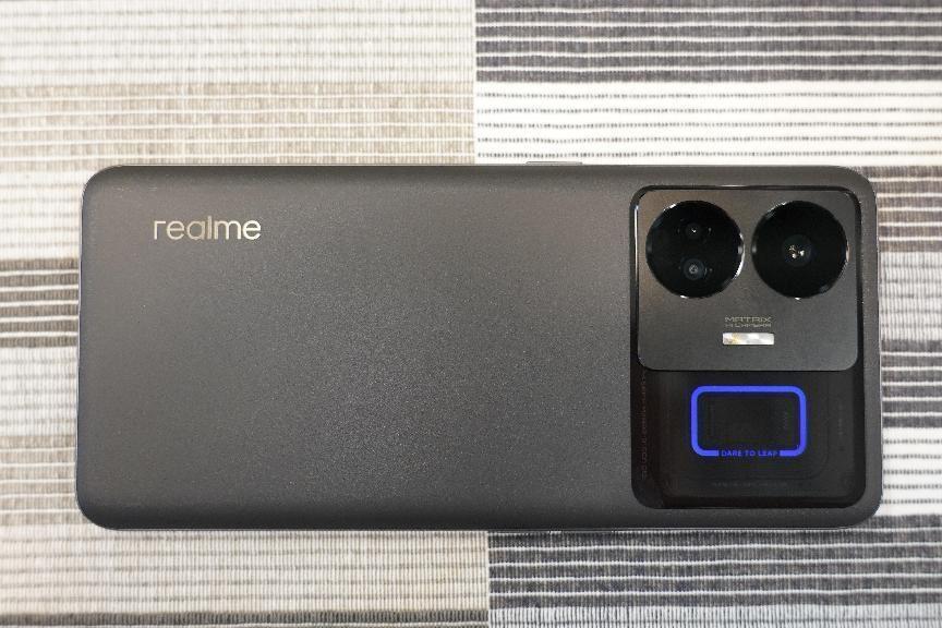 推荐一款比较实用的oppo手机,oppo目前哪一款手机最值得入手