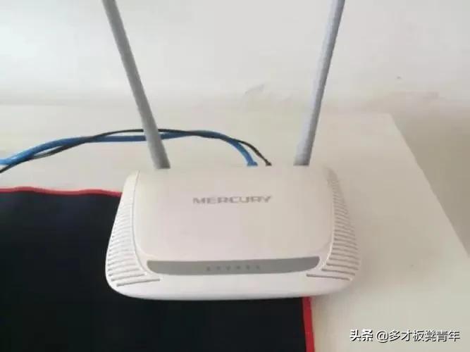 路由器的初始账号密码一般是什么,路由器登录密码在路由器的哪里