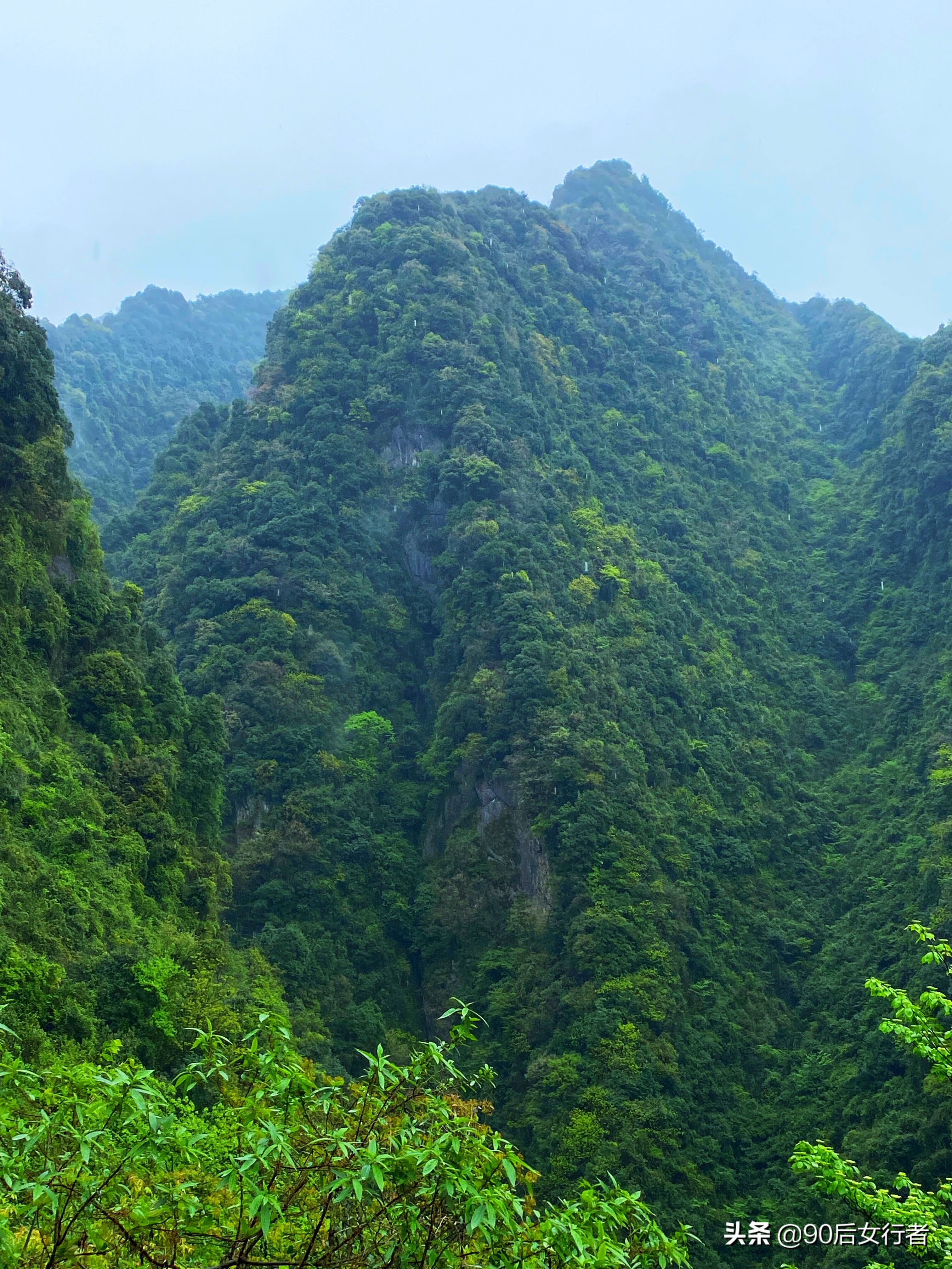 雨天徒步十里长山凹,走进大自然翻山越岭户外徒步