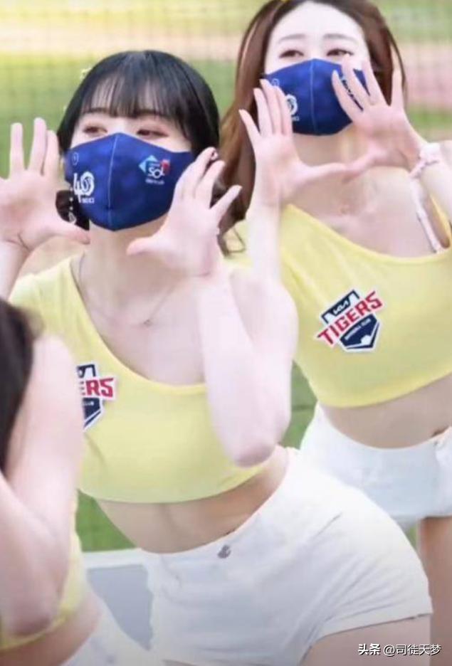 韩国啦啦队长朴姬兰热舞,韩国啦啦队热舞卡通