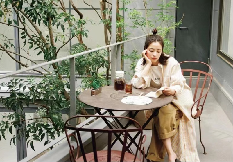 夏季必备的潮流穿搭你get到了吗,今夏最时髦的穿搭套路