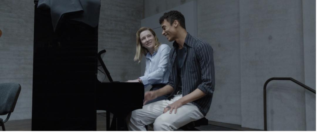 《塔尔》:“大女主”外壳之下,它讲了什么?