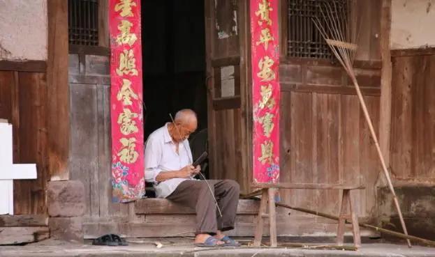 空心村越来越多怎么办,农村空心村怎么治