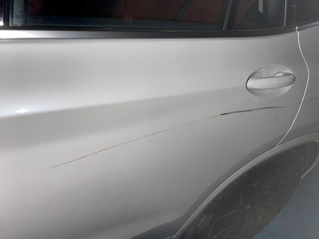 买宝马新x3的理由,宝马x3有必要贴漆吗