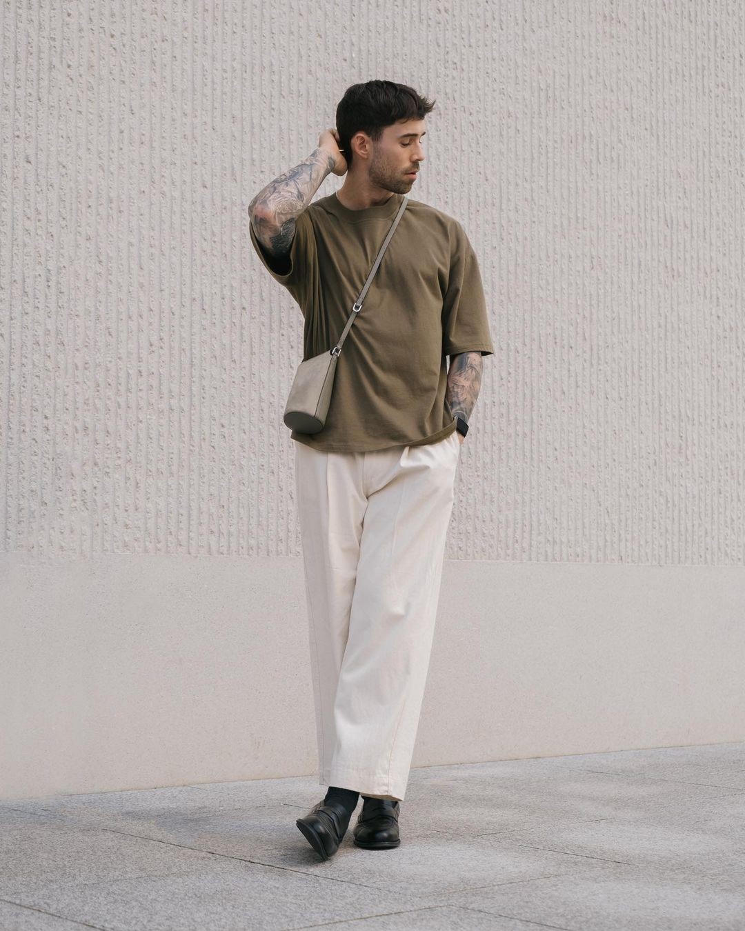 t恤搭配阔腿裤夏季无忧时尚穿搭,牛仔阔腿裤夏日穿搭