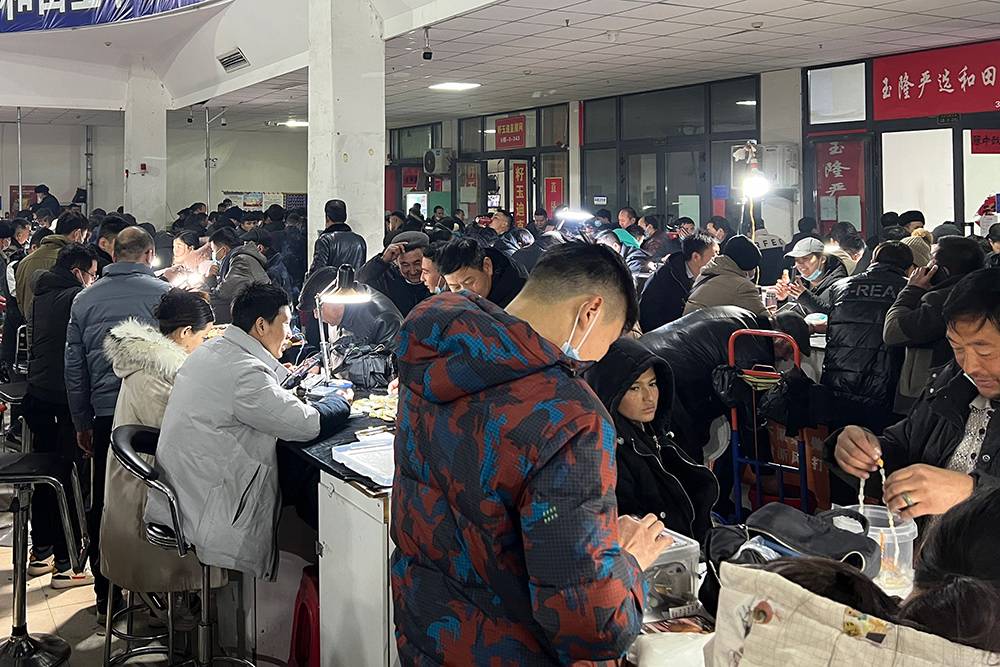 首月总成交额近200万！*疆新**寻玉午夜代购场火爆进行中！