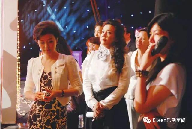 蹭儿媳出位？顶流抓马贵妇是怎么炼成的？