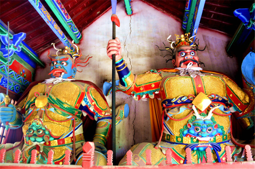 毛主席想参观佳县白云庙，李银桥强烈反对：“迷信”有啥好看的？