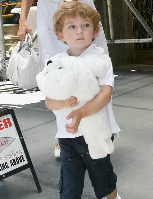 特朗普小儿子巴伦现状,特朗普巴伦现在多少岁了