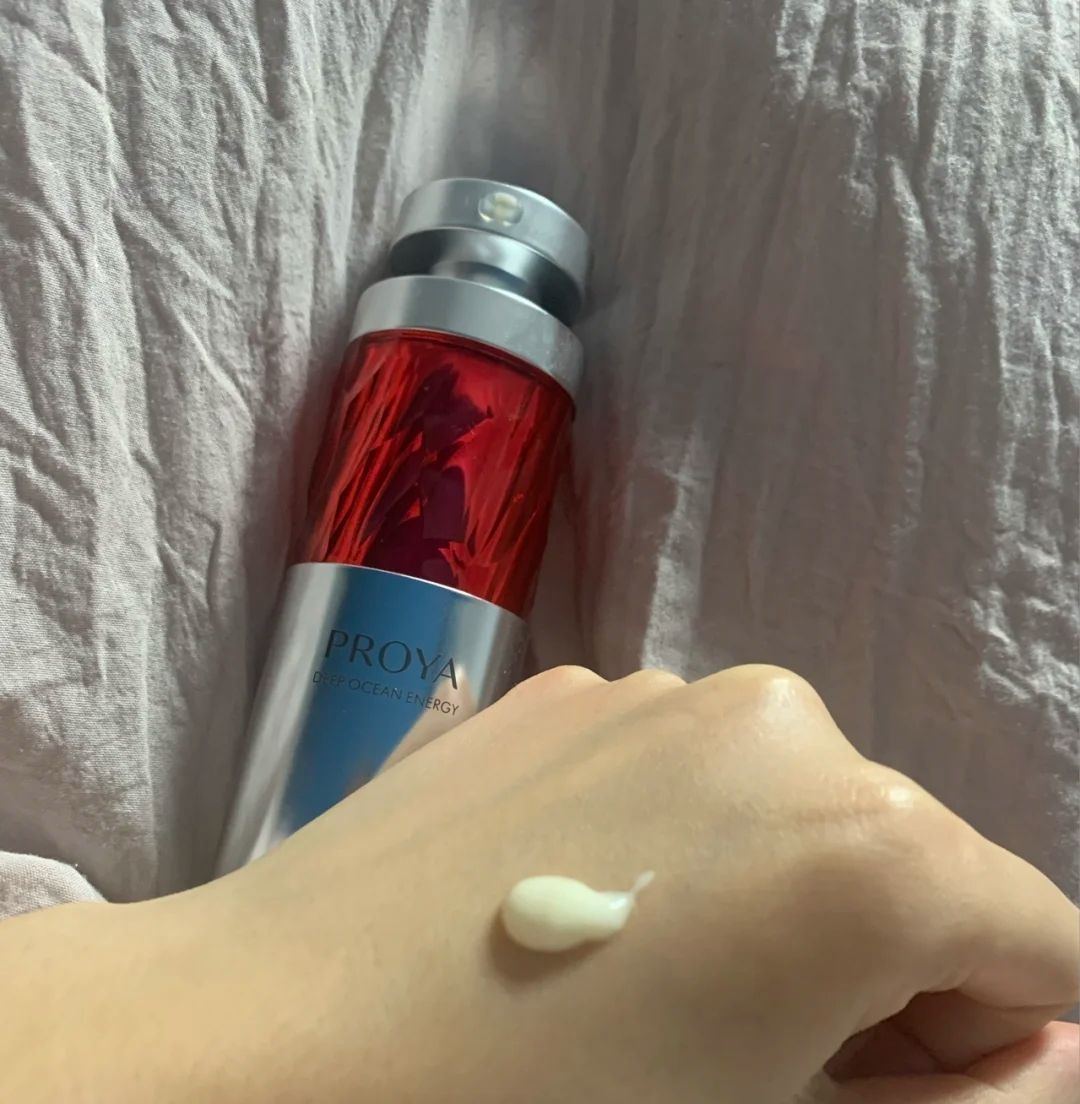 精华不一定要买大牌，懂护肤的人会买这4款“国货”，平价好用