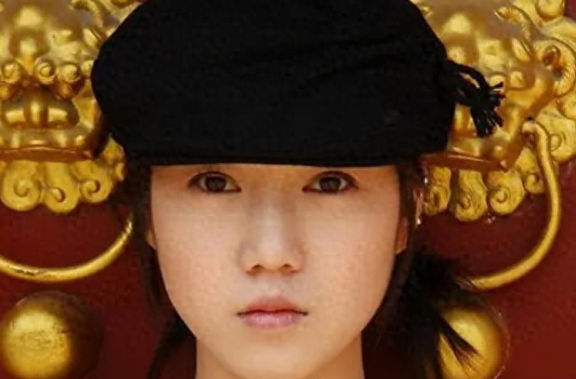 “最红裸模”*筱雨张**，出道一年拍21套人体写真，今38岁仍孤身一人