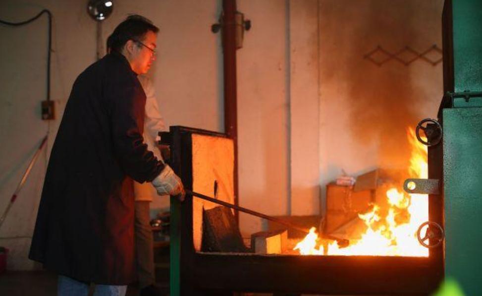 火葬场对联下联怎么写的,火葬场对联下联