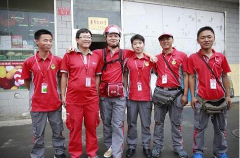 刘强东001号快递员现状,刘强东给京东001号快递员买房了吗