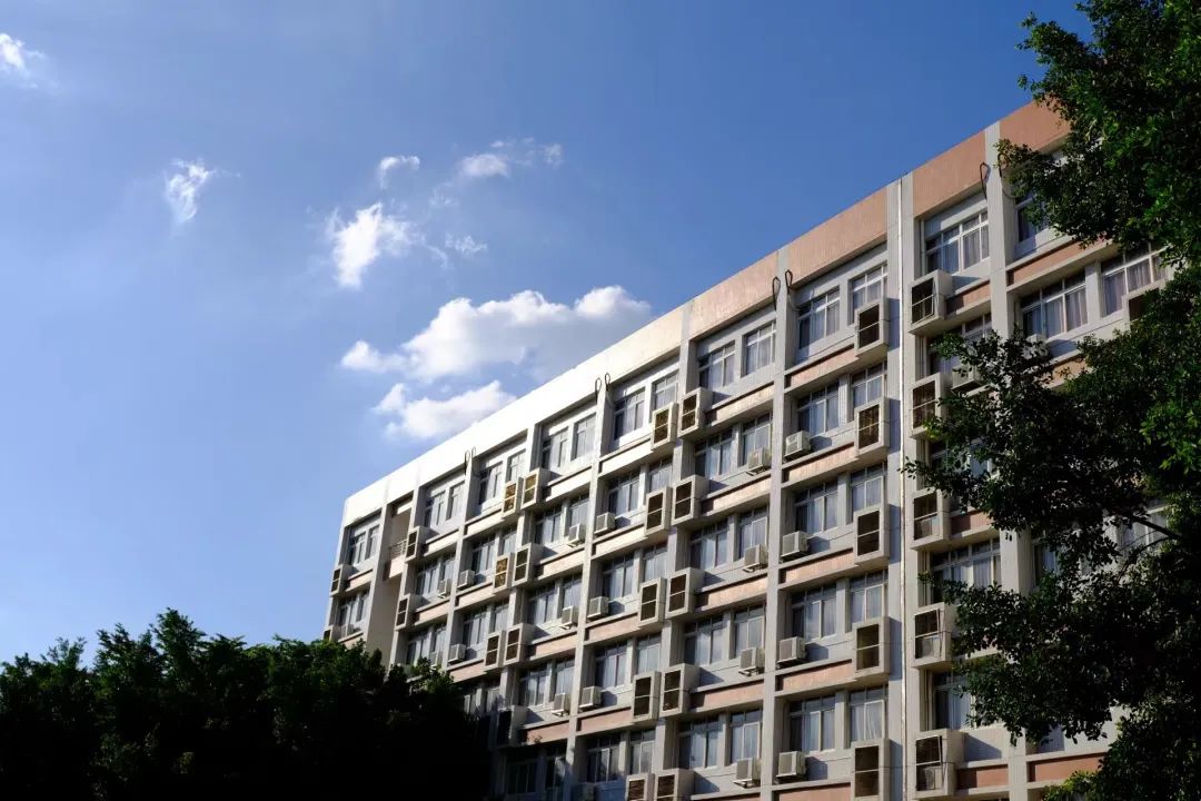 广州城建职业学院数字官网,广州城建职业学院从哪个门进