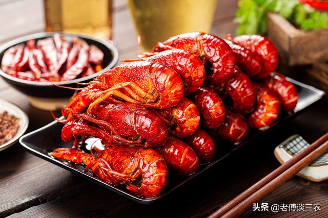 小龙虾养殖户和虾贩子的合作共赢,小龙虾卖一元一只有利润吗