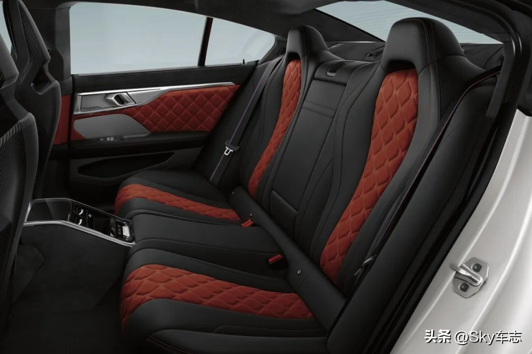 奔驰宝马用的都是仿皮吗,宝马新款为什么没有真皮