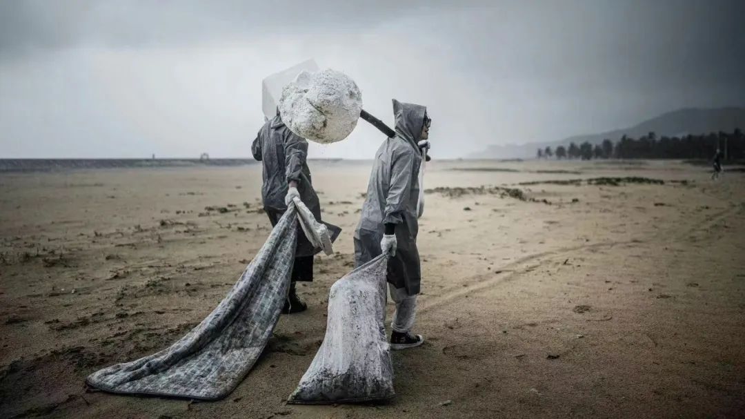 旧衣服真的不要扔这样改造美翻了,旧衣服不要扔这样改造美翻了