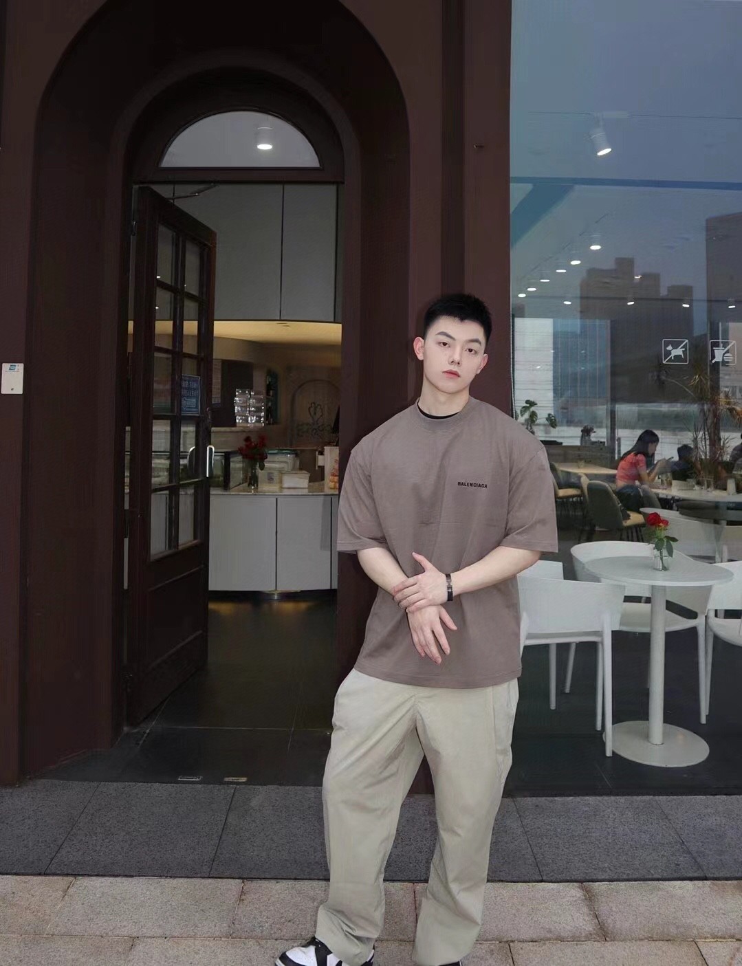 Balenciaga巴黎世家前后字母Logo刺绣圆领短袖手感平滑细腻