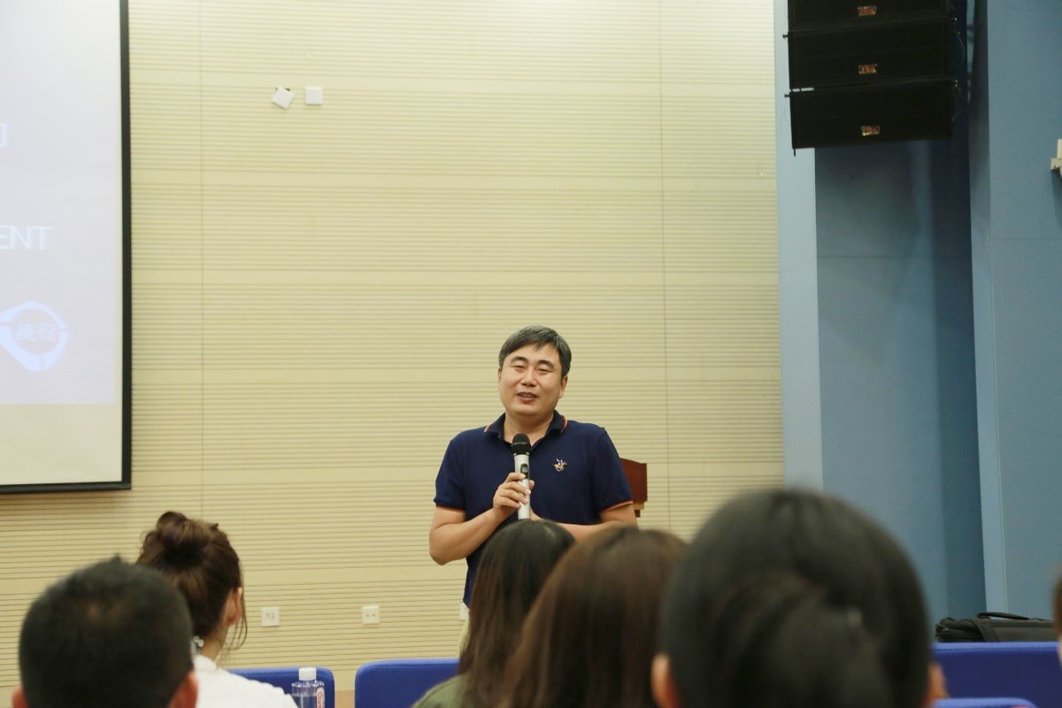 想当大学老师有多难?除了学历还要具备这些条件,你满足几个条件