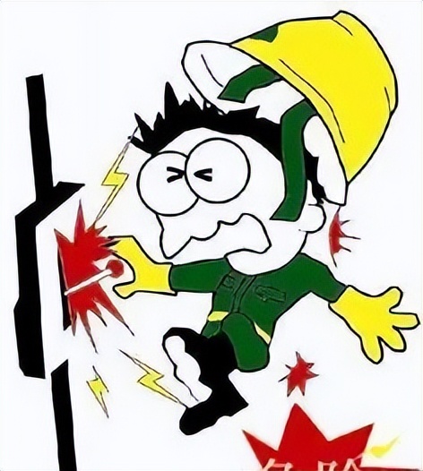 重庆小女孩筷子放入插座,四岁小女孩将手放进插座里