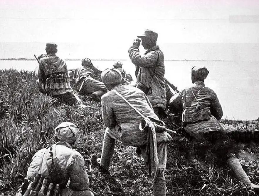 87岁老人为抗疫捐出2万,为疫情捐款2万的老人