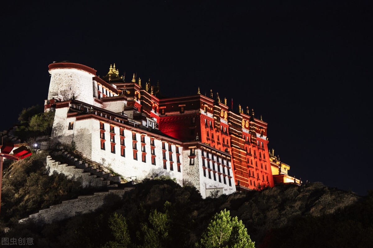 布达拉宫简介资料400字,陕西版的布达拉宫简介在哪里